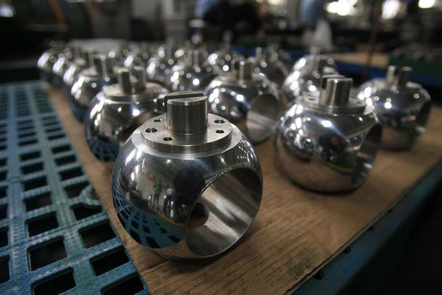 高壓偏心半(ban)球閥安裝注事(shì)事項